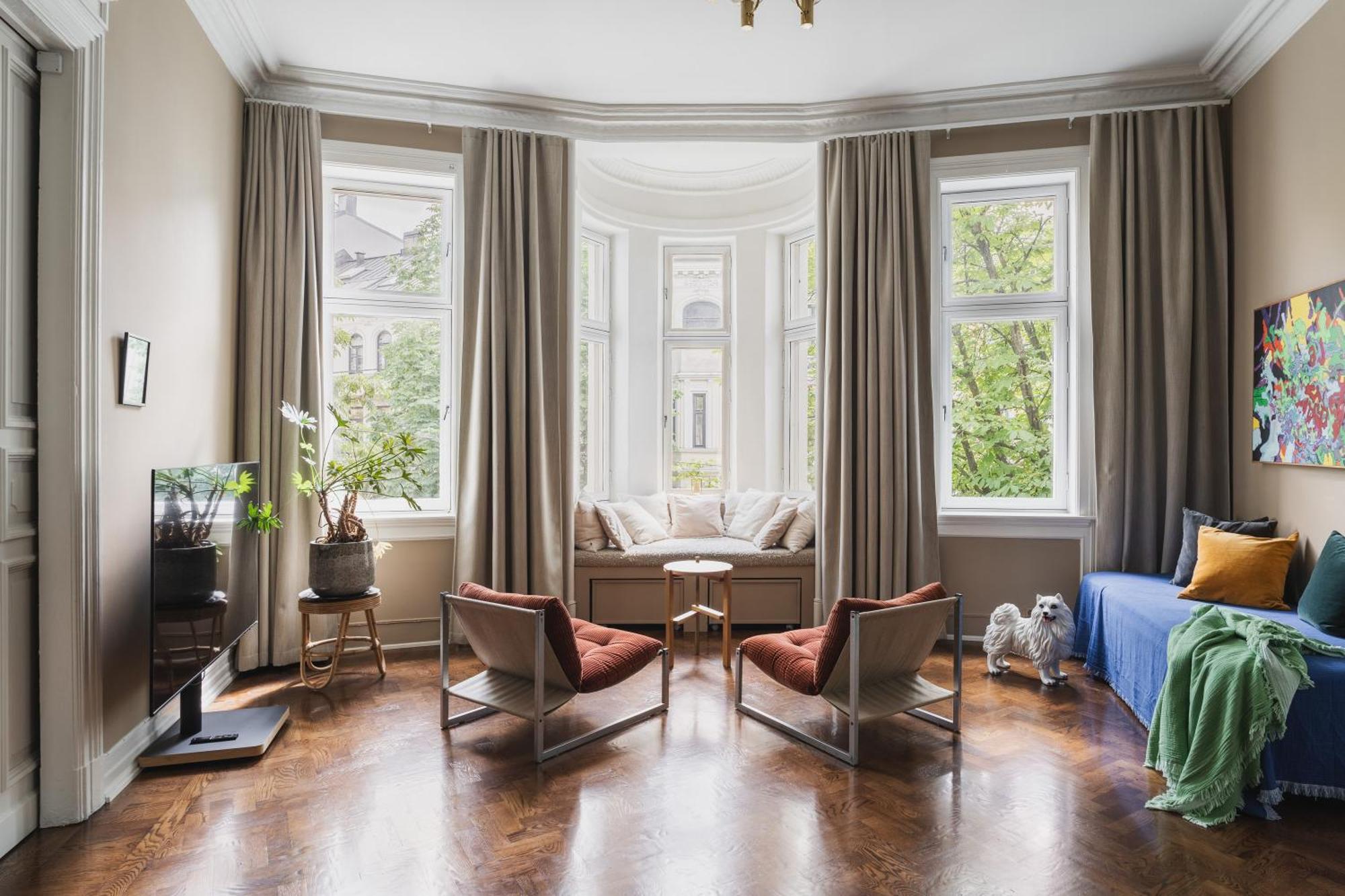 Apartment Ba61 - Lux 4 Bedrooms, 260 Sqm, 2 Balconies, Free Parking