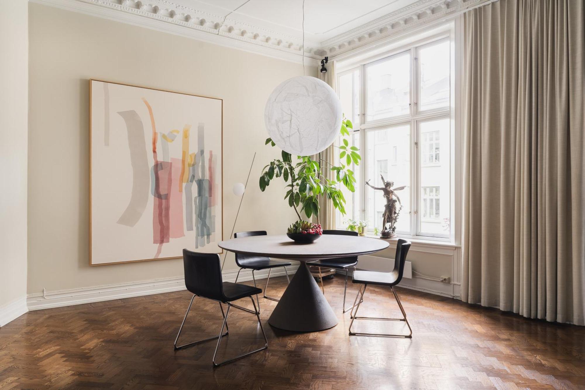 Ba61 - Lux 4 Bedrooms, 260 Sqm, 2 Balconies, Free Parking Apartment *